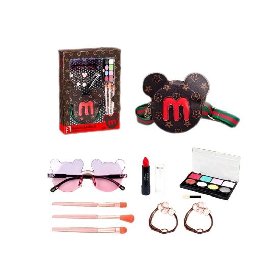 صورة مجموعة مكياج متنوعة مع حقيبة _ من بيوتي